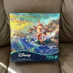 Thomas Kinkade DisneyThe Little Mermaid Luzzles 750 Pieces / 24"x18" 61cmx46cm